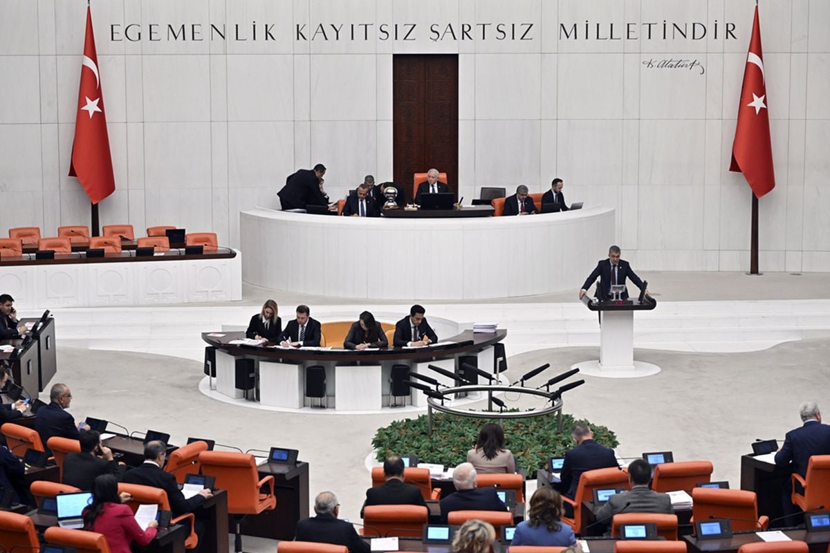 TBMM'de kabul edildi! Memur kadınların doğum izni artırılıyor